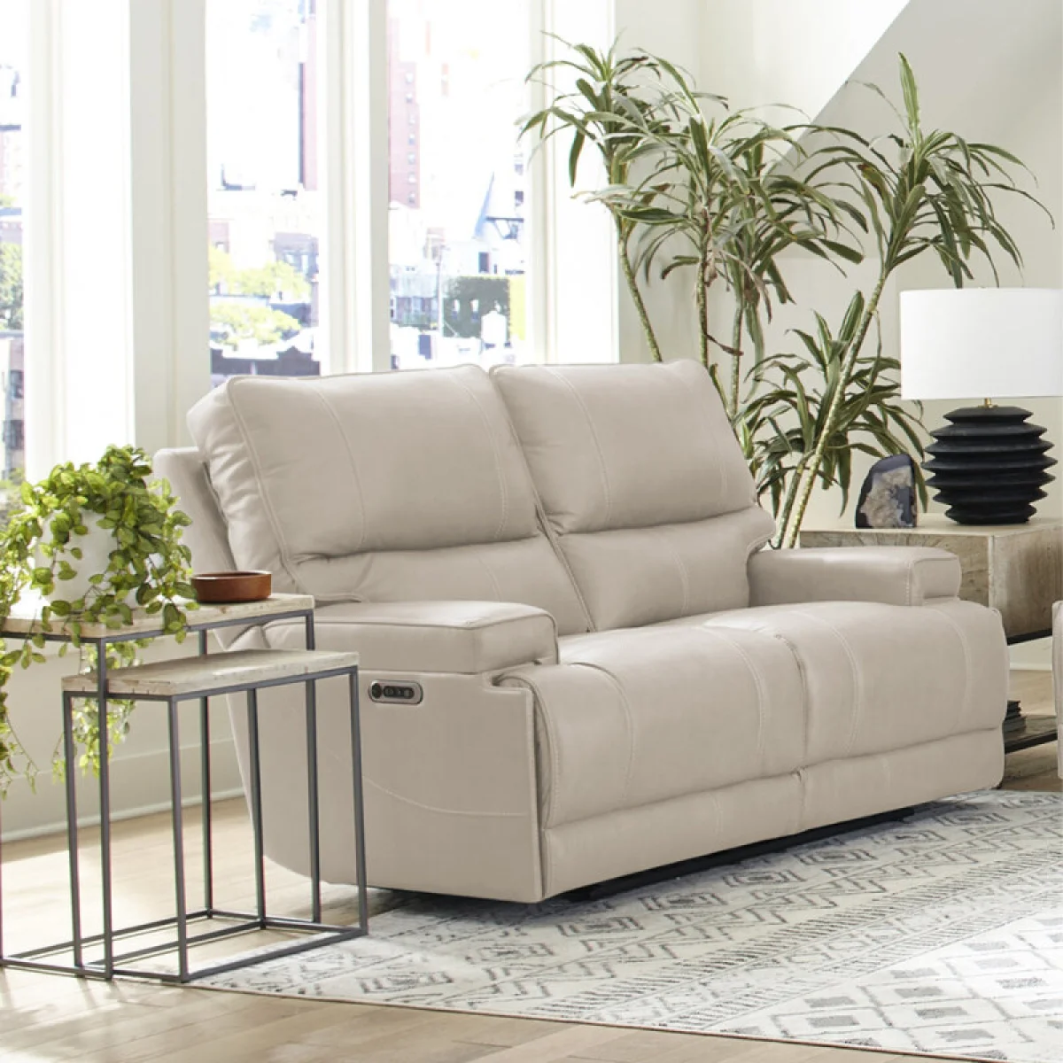 Whitman – Verona Linen – Powered By Freemotion Power Cordless Loveseat Recliners Cream 4