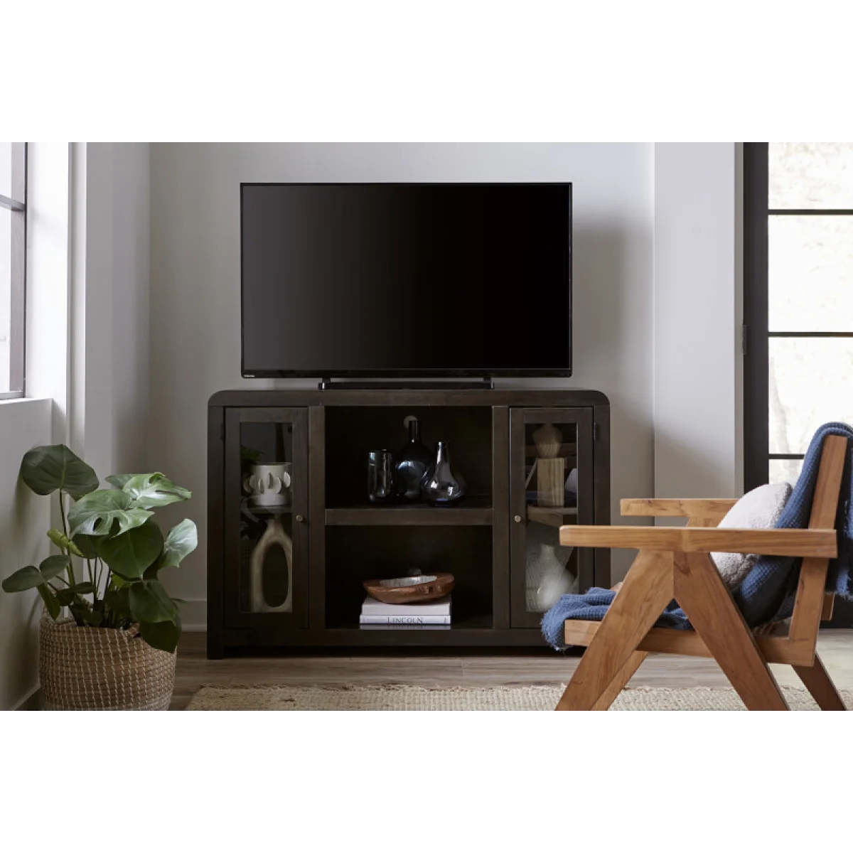 Taylor 51″ Console W/ 2 Doors Entertainment Stands Aspen Home 8