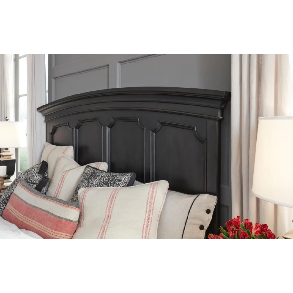 Complete Arched Panel Bed Q (5/0) Beds Beds 7