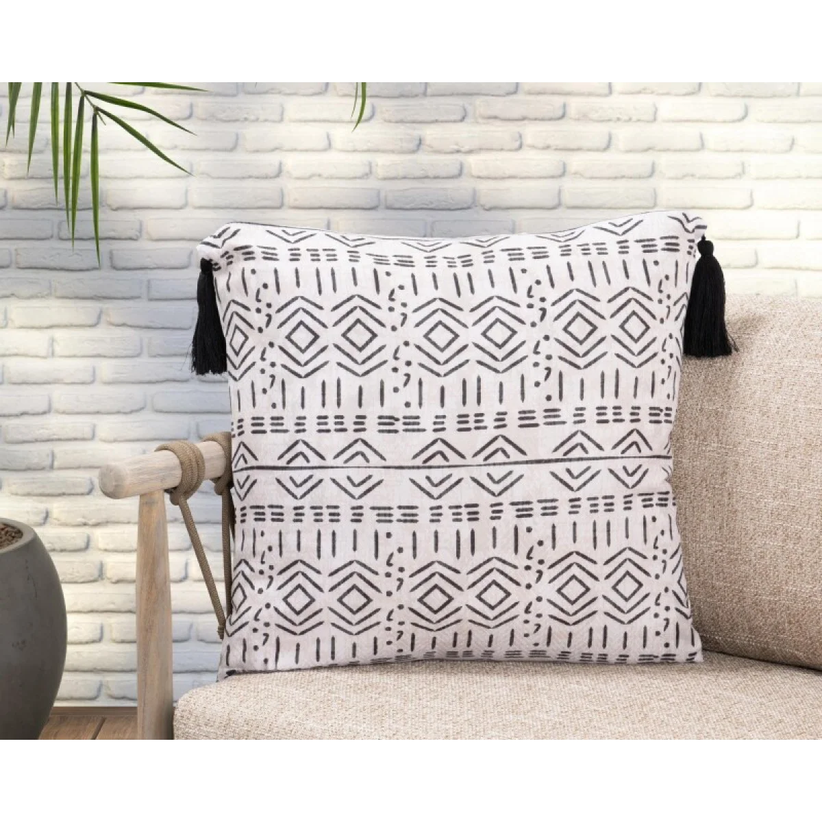 Indoor/outdoor Zambia Natural Accent Pillows Accent Pillows 7
