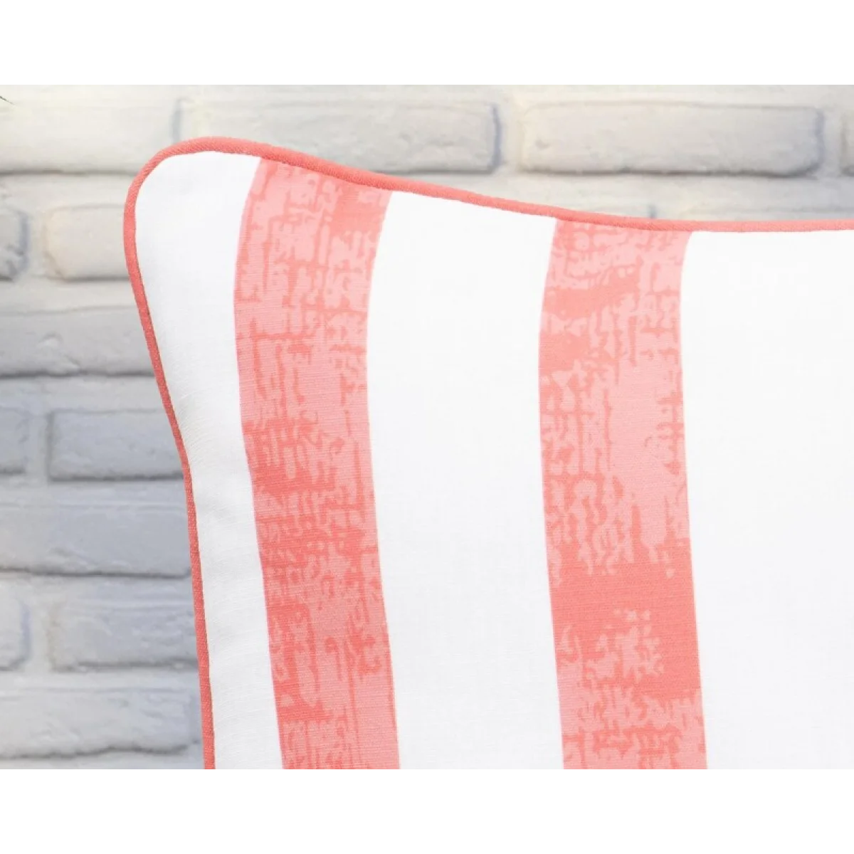 Indoor/outdoor Milton Red Accent Pillows Accent Pillows 8