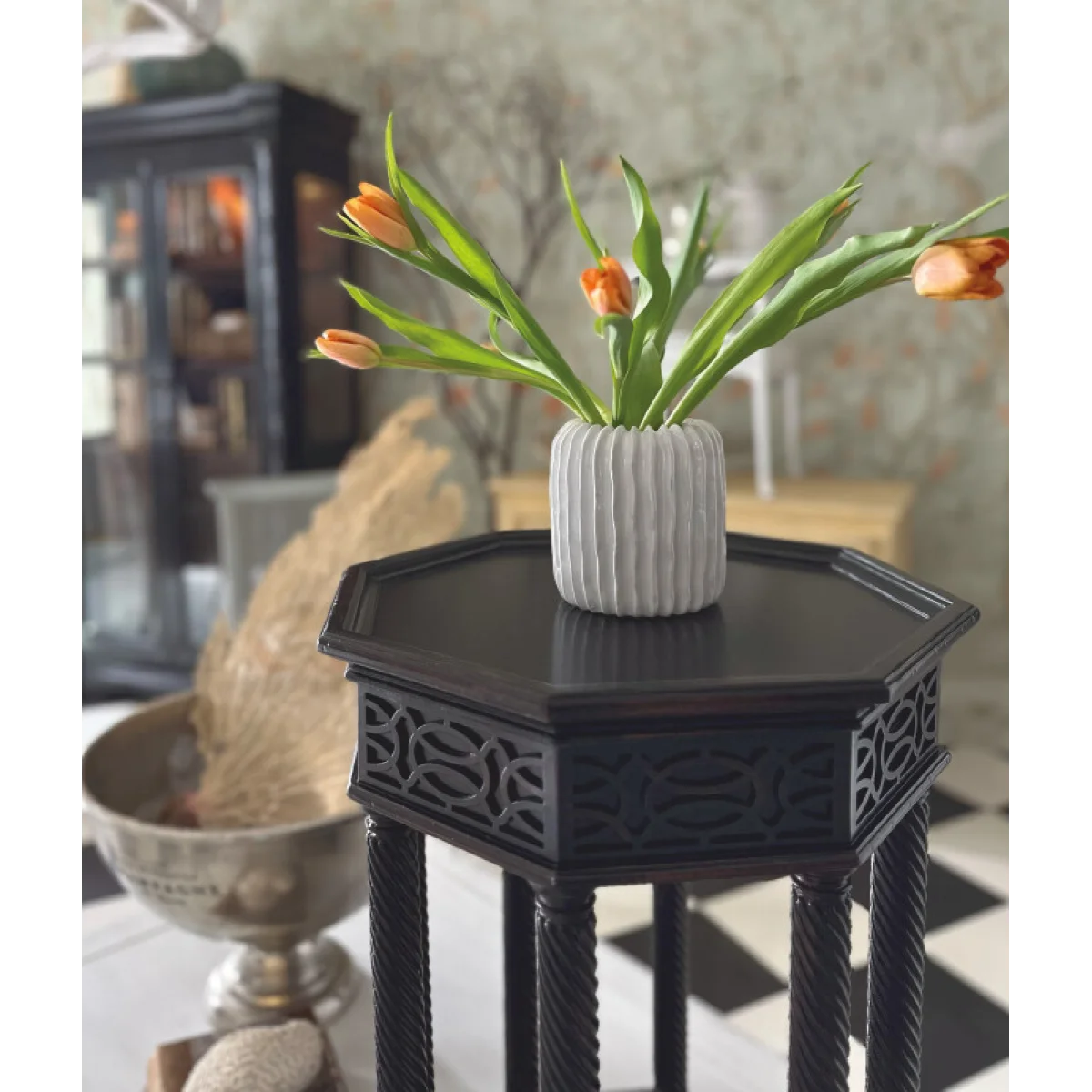 Charleston Side Table Accent Furniture Accent Furniture 8