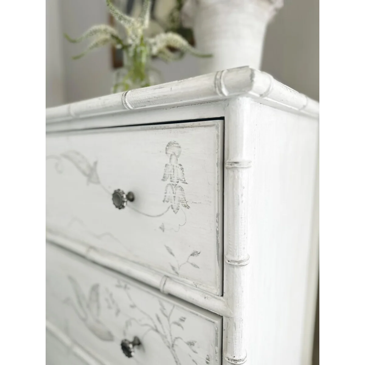 Charleston Three-Drawer Accent Chest Accent Furniture Accent Furniture 10