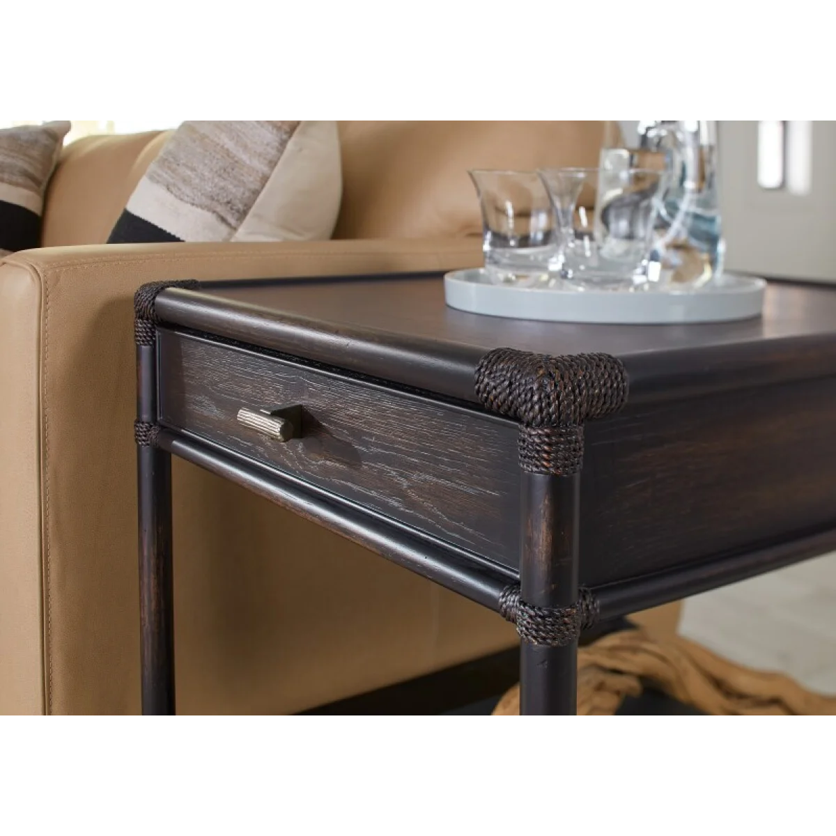 Retreat Pole Rattan End Table End tables black 10