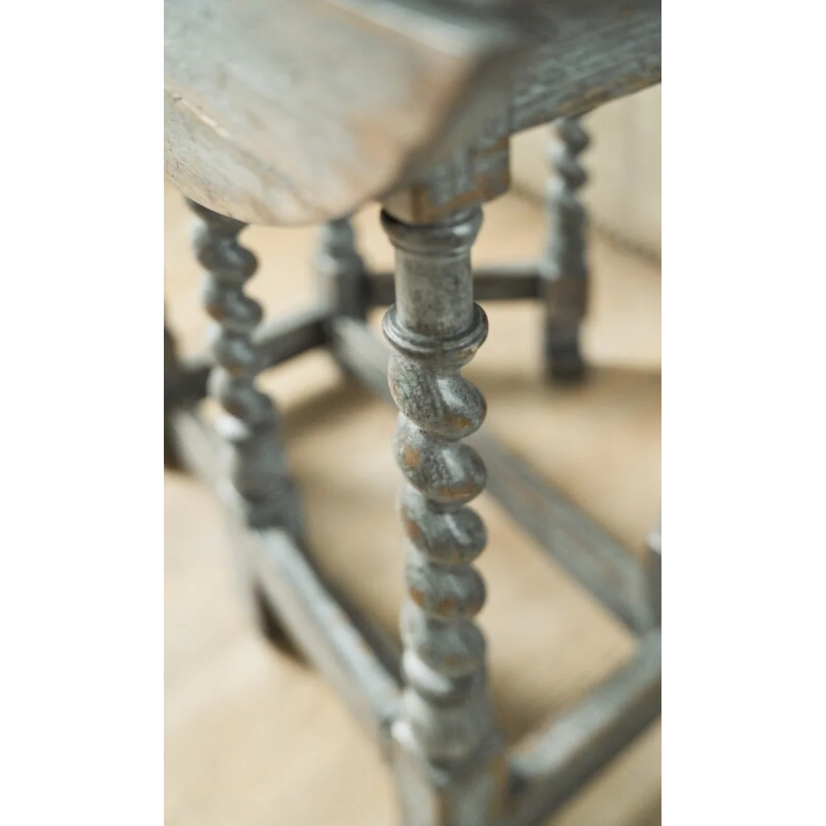 La Grange Prause Gate Leg Round Table Accent Furniture Accent Furniture 11