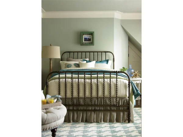 The Guest Room King Bed - Image 3
