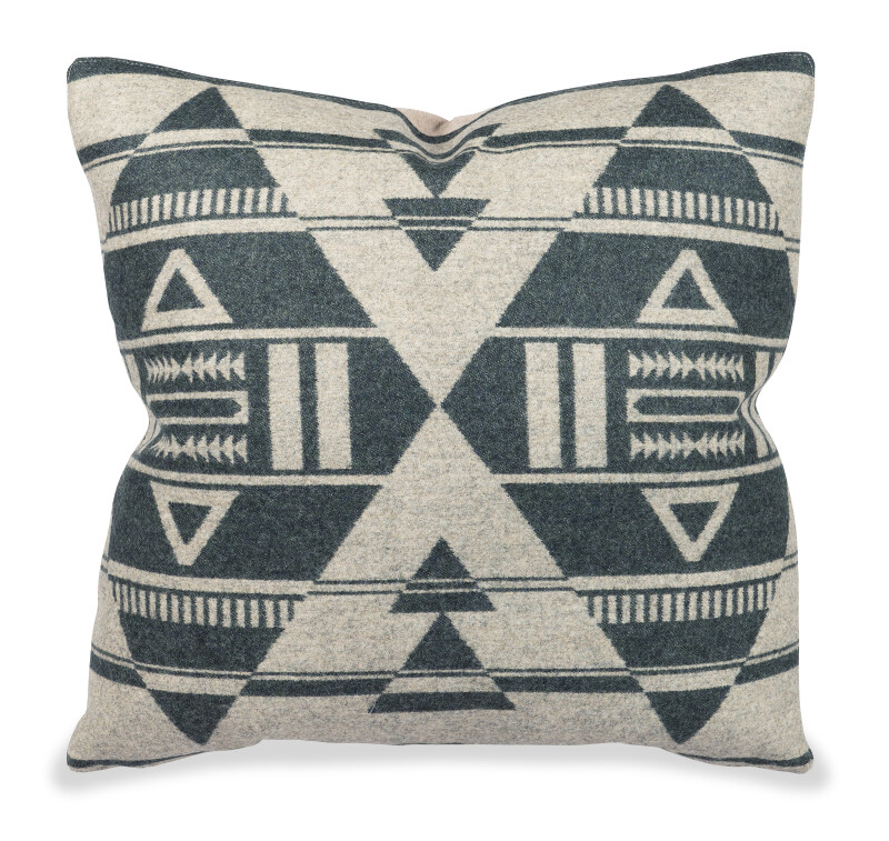 5701-23x23 Pillow Talk