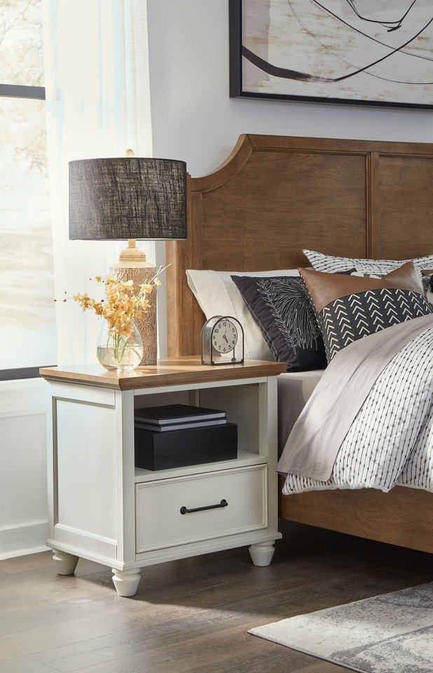 Vista Bedroom - 1 Drawer Nightstand in Hickory and Shell