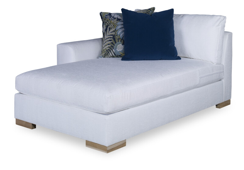 D13-7100-81 - Great Room Outdoor Laf Chaise