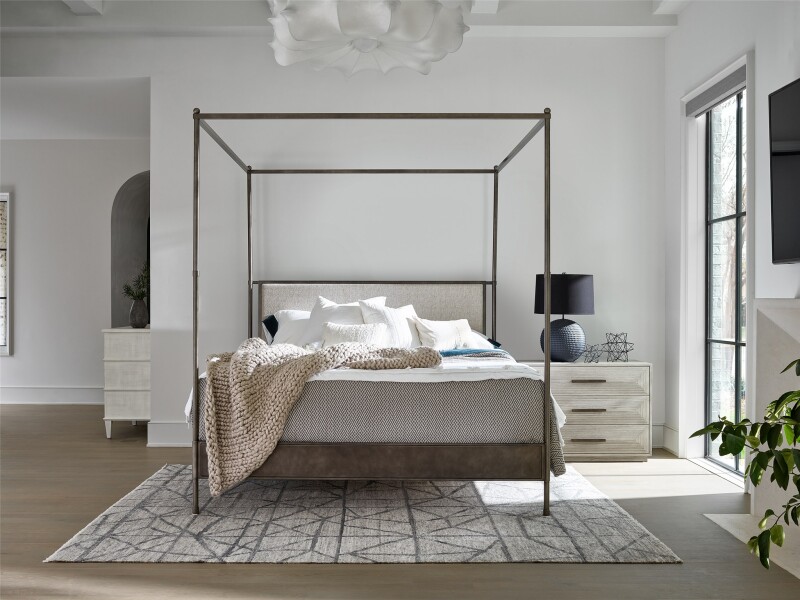 Modern Farmhouse Kent King Poster Bed