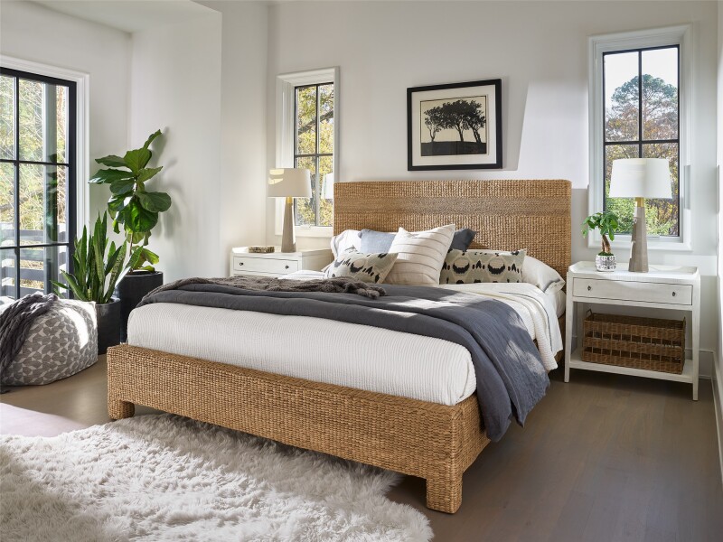 U011320B-101350608 Modern Farmhouse Seaton King Bed - Image 1