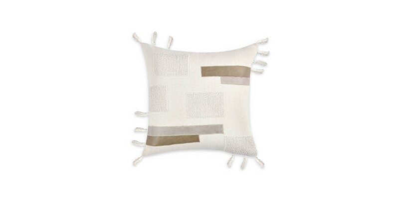 8301V270021K-101318678 Packer Pillow - Image 1