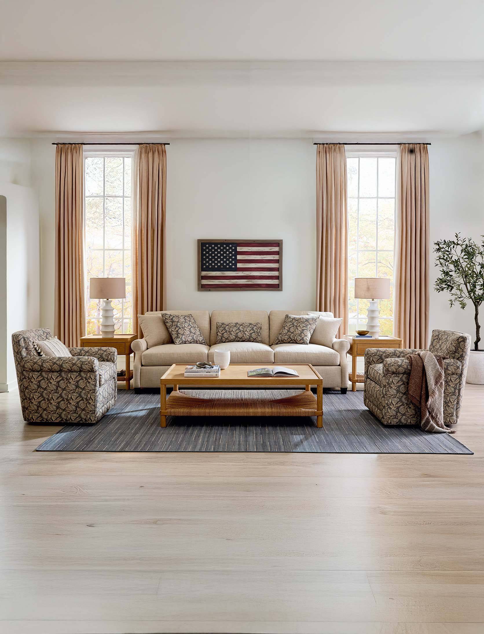 2926 102 Audrey Sofa SP26 Alt 2 Curves